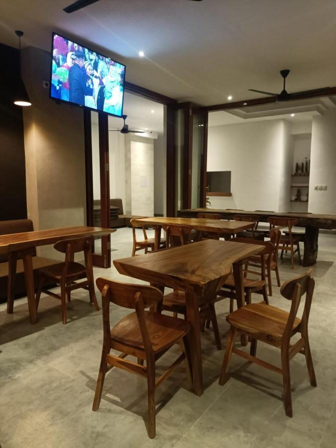 The Kd Suites & Coffee Shop Munggu Exterior foto