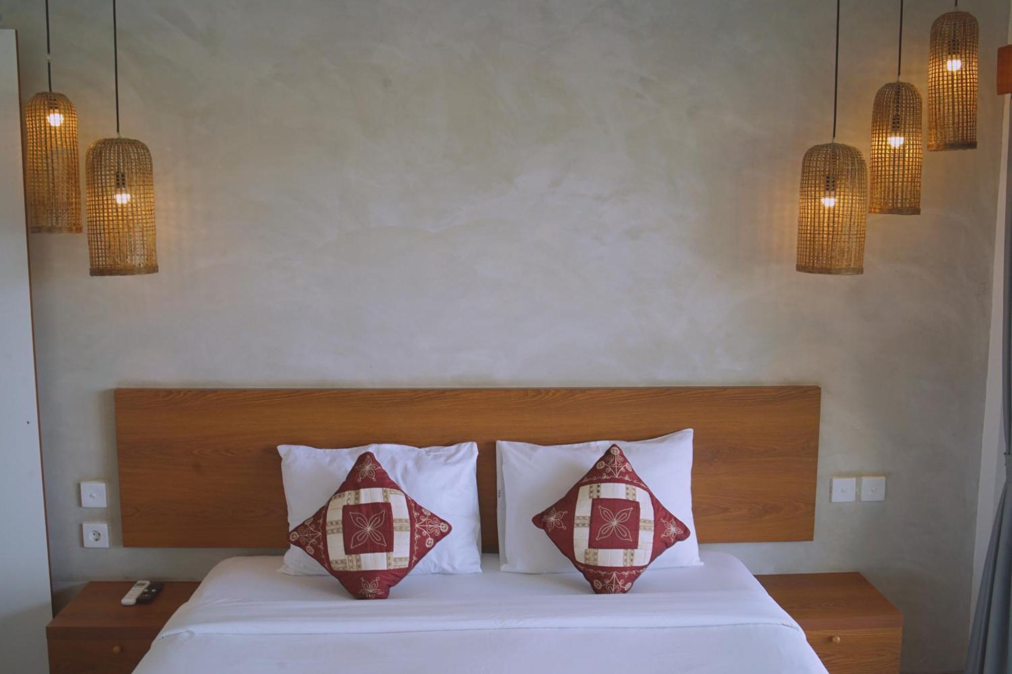 The Kd Suites & Coffee Shop Munggu Exterior foto